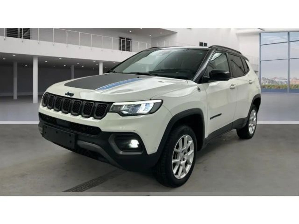 Jeep Compass Hybrid 4x4 Trailhawk