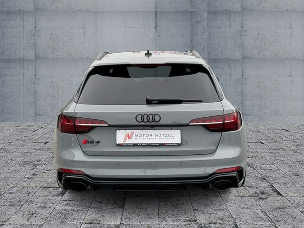 Audi RS4