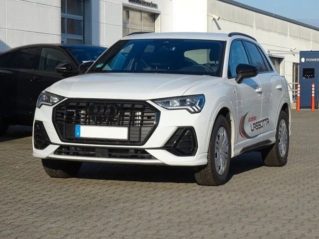 Audi Q3 Quattro Business S-Line 40 TFSI