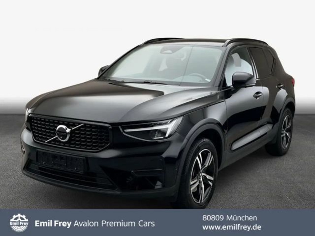 Volvo XC40 Plus Dark