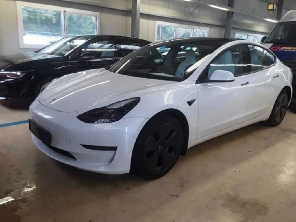 Tesla Model 3 Long Range Dual Motor AWD