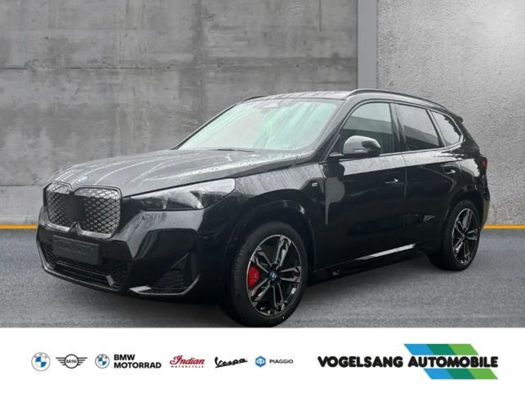 BMW iX1 Sedan xDrive30