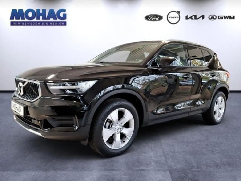 Volvo XC40 Momentum