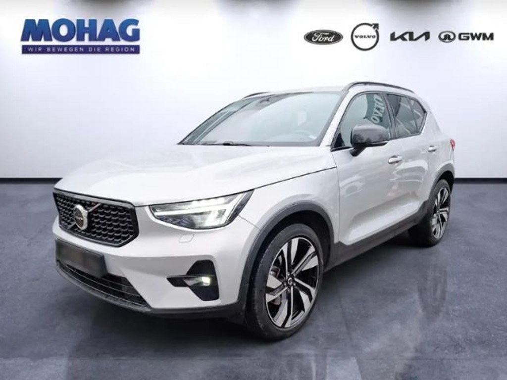 Volvo XC40 Plus Dark