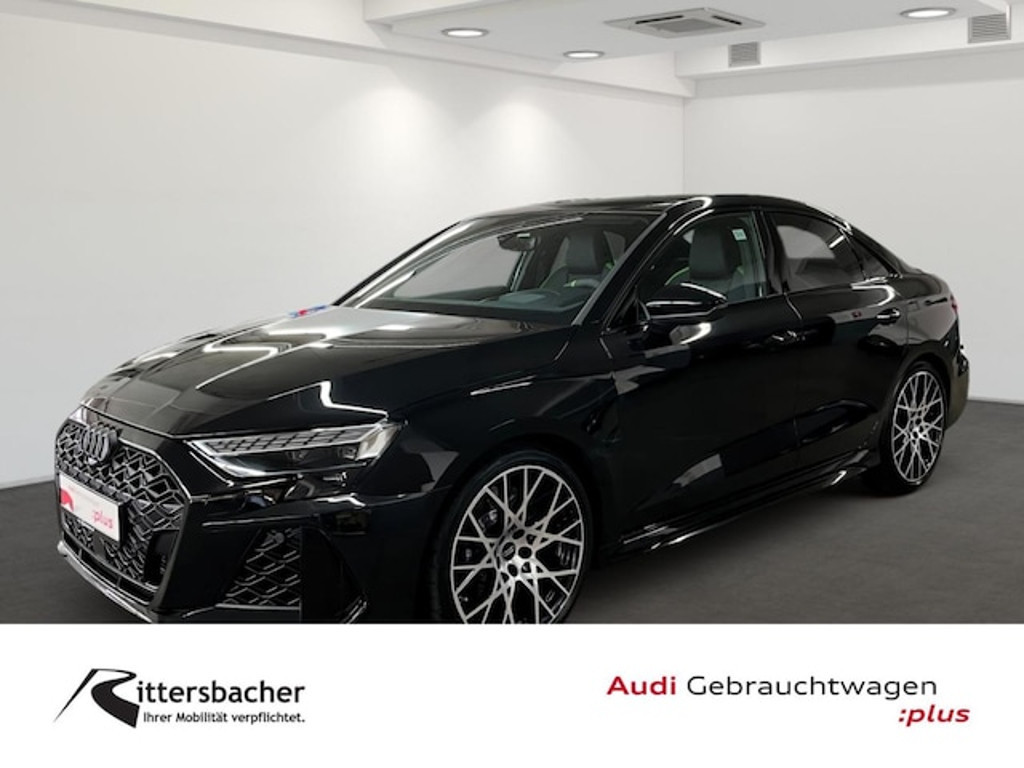 Audi RS3 Sedan Quattro S-Tronic