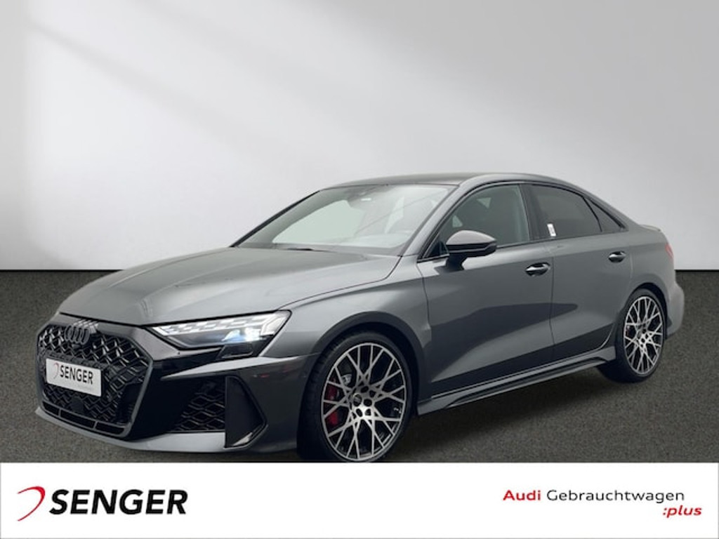Audi RS3 Sedan Quattro S-Tronic