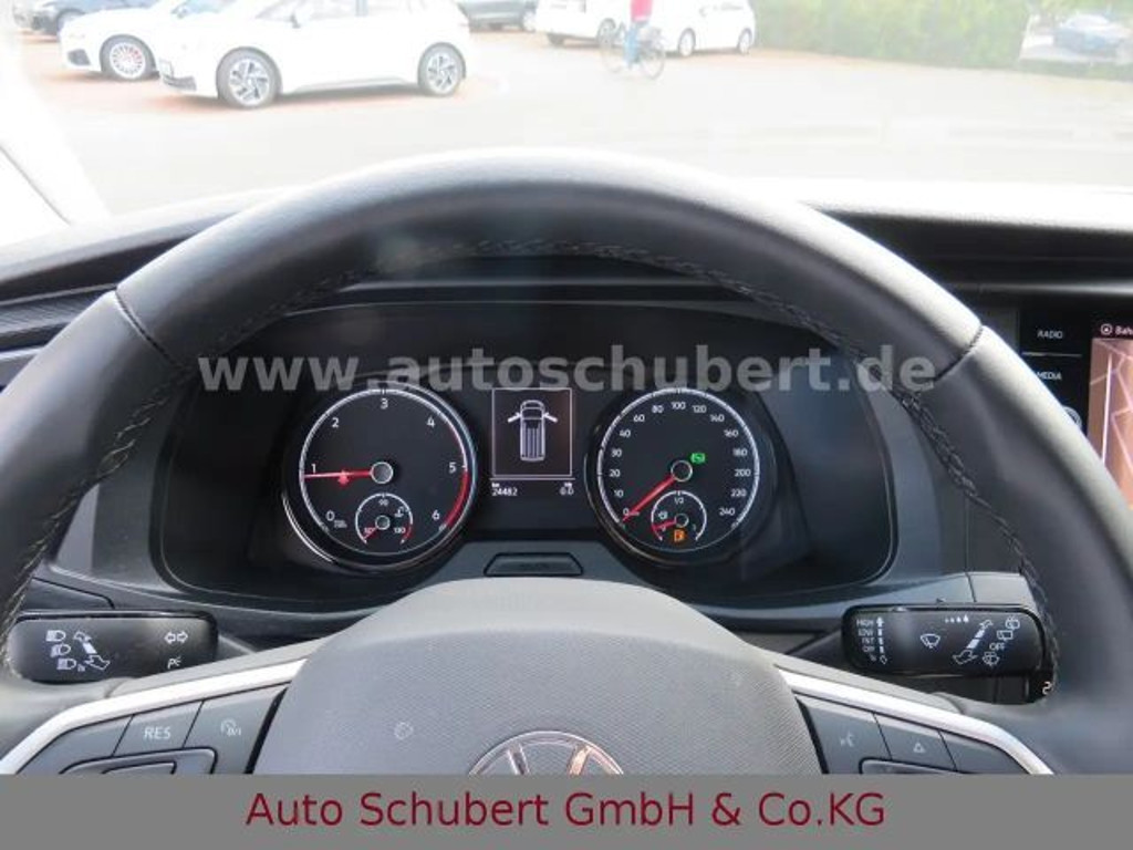 Volkswagen Caravelle