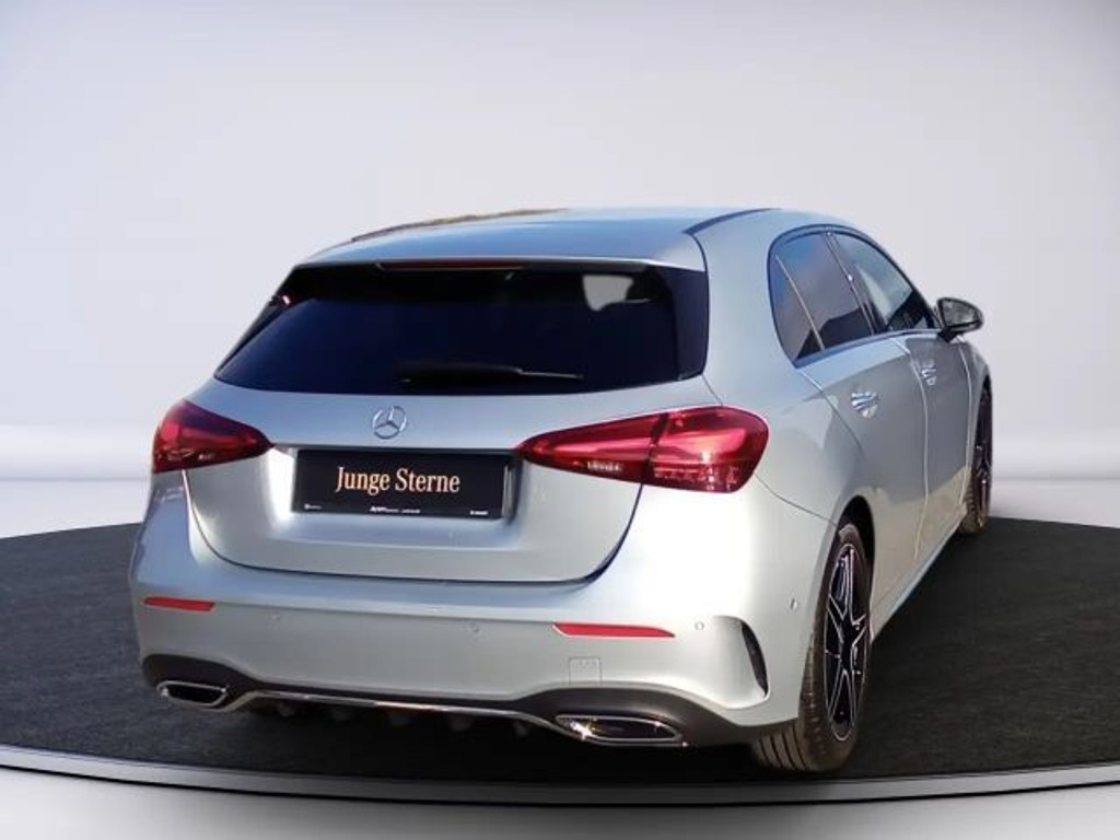 Mercedes-Benz A-Klasse A 180 AMG Line A 180 d Hatchback
