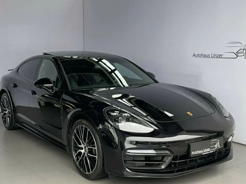 Porsche Panamera 4S