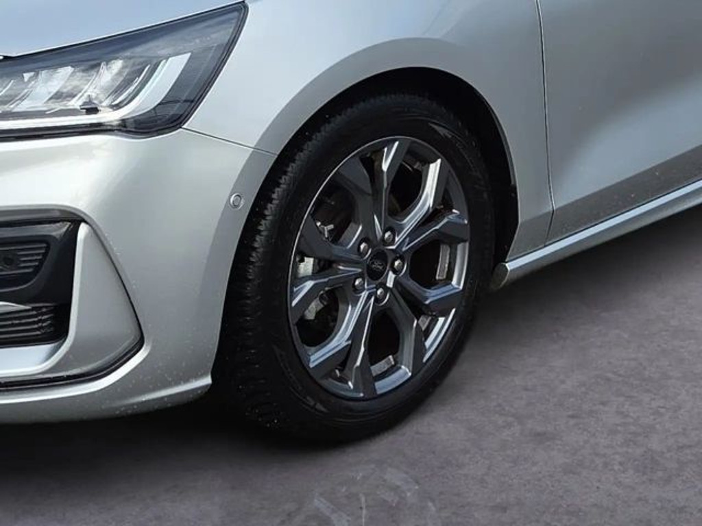 Ford Focus Wagon ST Line