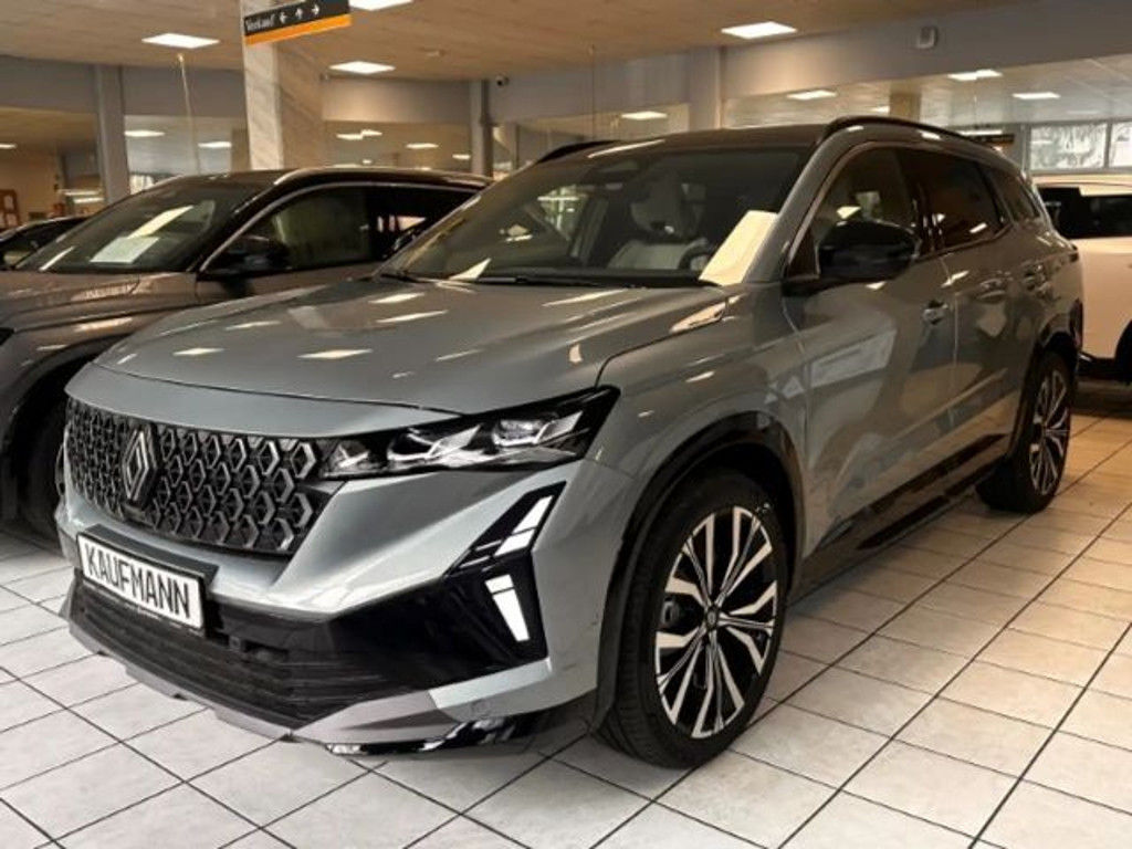 Renault Espace E-Tech Hybrid Iconic