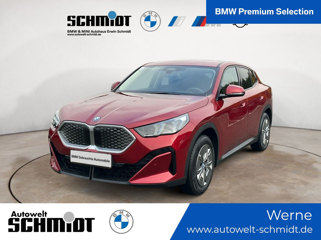 BMW iX2 xDrive30