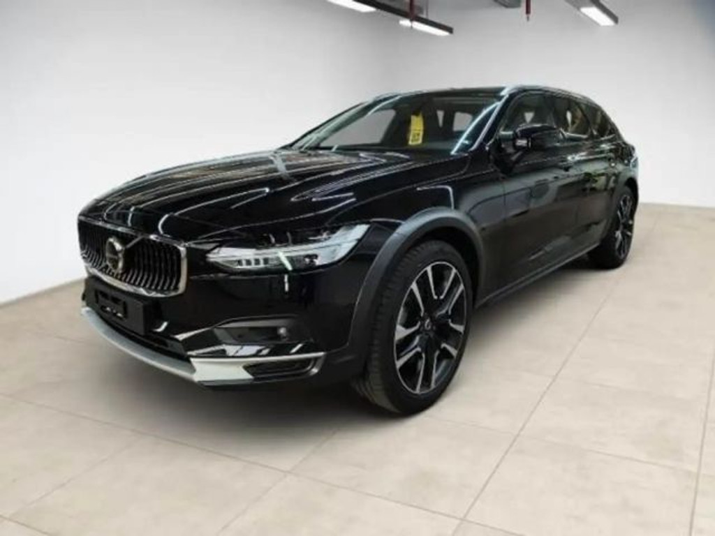 Volvo V90 Cross Country AWD Plus