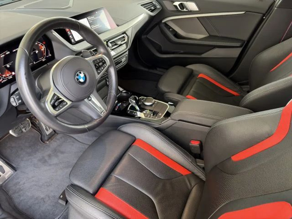 BMW 1 Serie 135 xDrive Comfort pakket Sedan