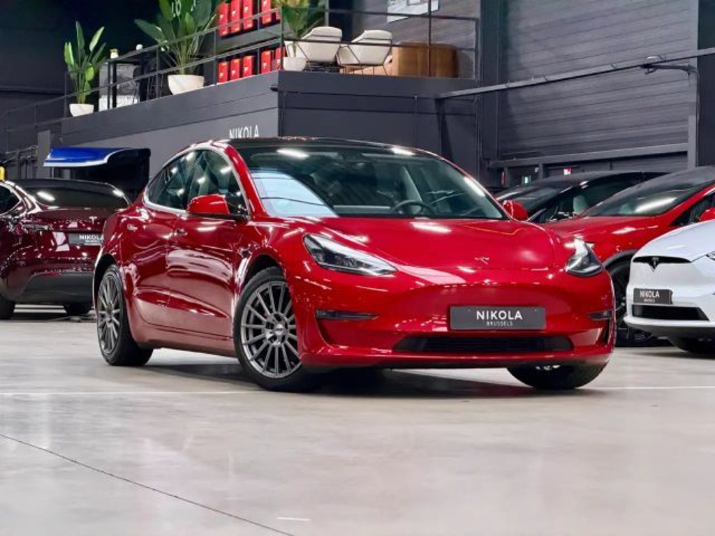 Tesla Model 3 Long Range AWD