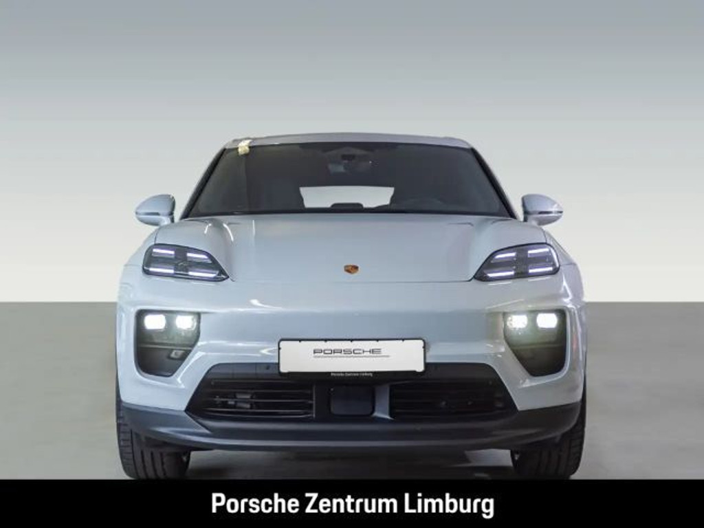Porsche Macan 4