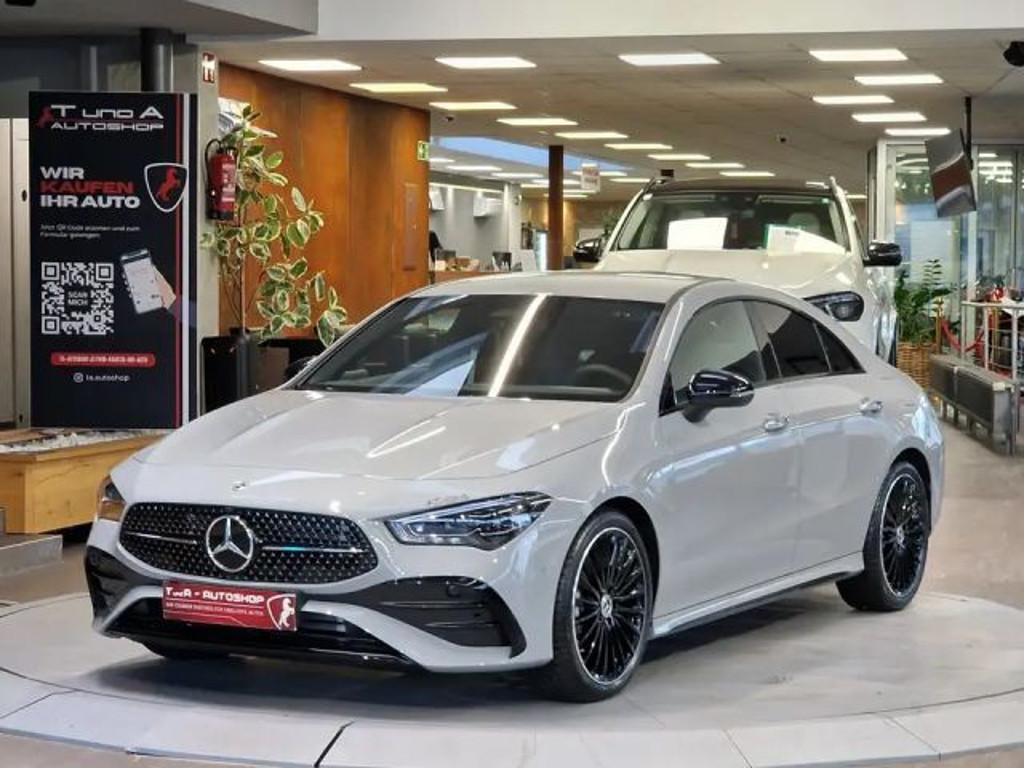 Mercedes-Benz CLA-Klasse CLA 180 AMG Line Coupé Premium CLA 180 d