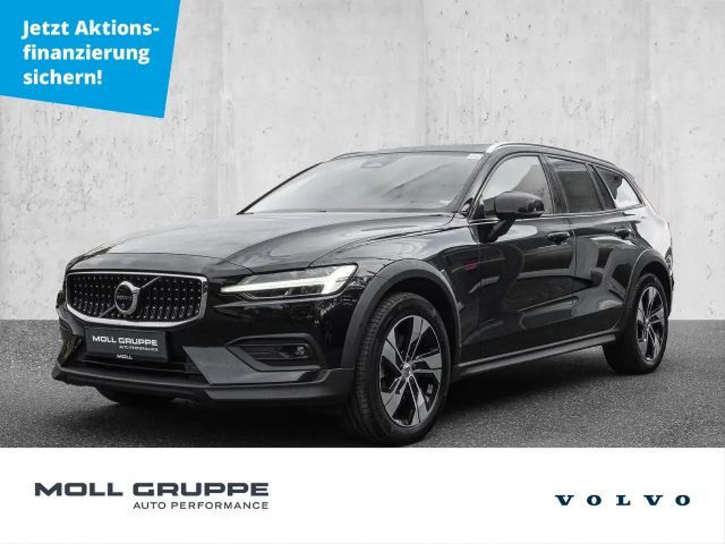 Volvo V60 Cross Country AWD Plus