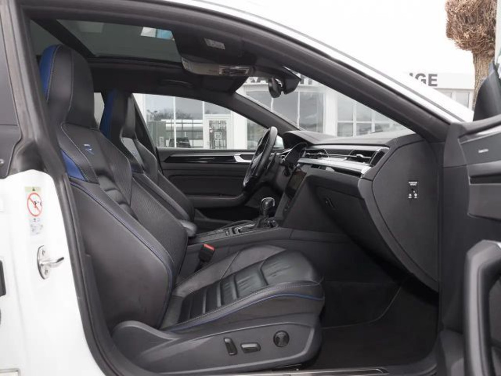 Volkswagen Arteon R LM20 AHK PANO H+K MATRIX