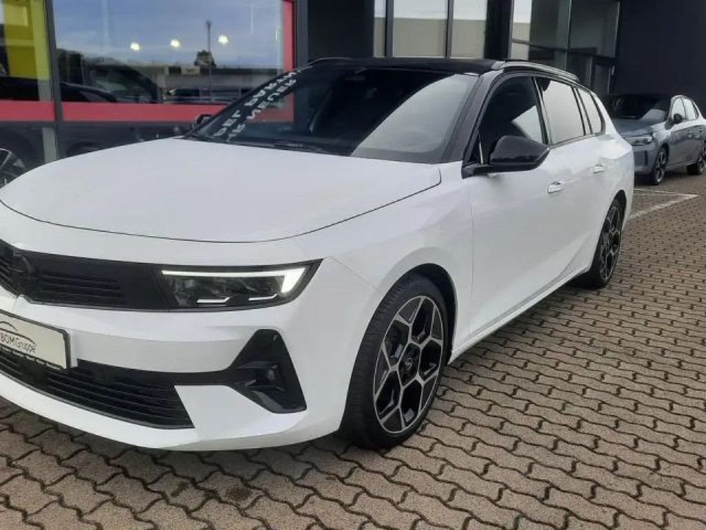 Opel Astra Sports Tourer Ultimate