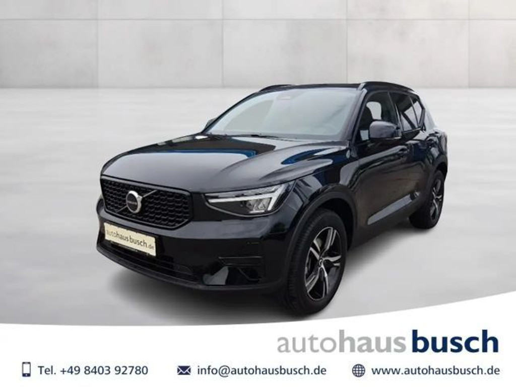Volvo XC40 Plus Dark
