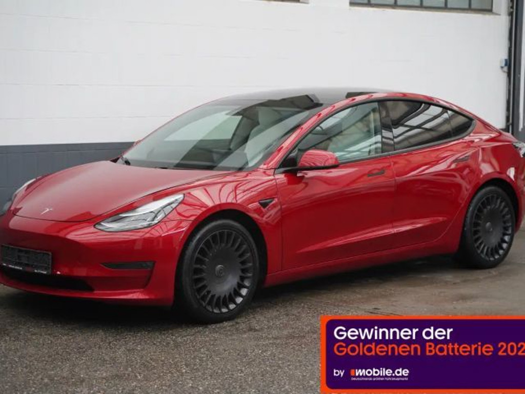 Tesla Model 3 Long Range AWD