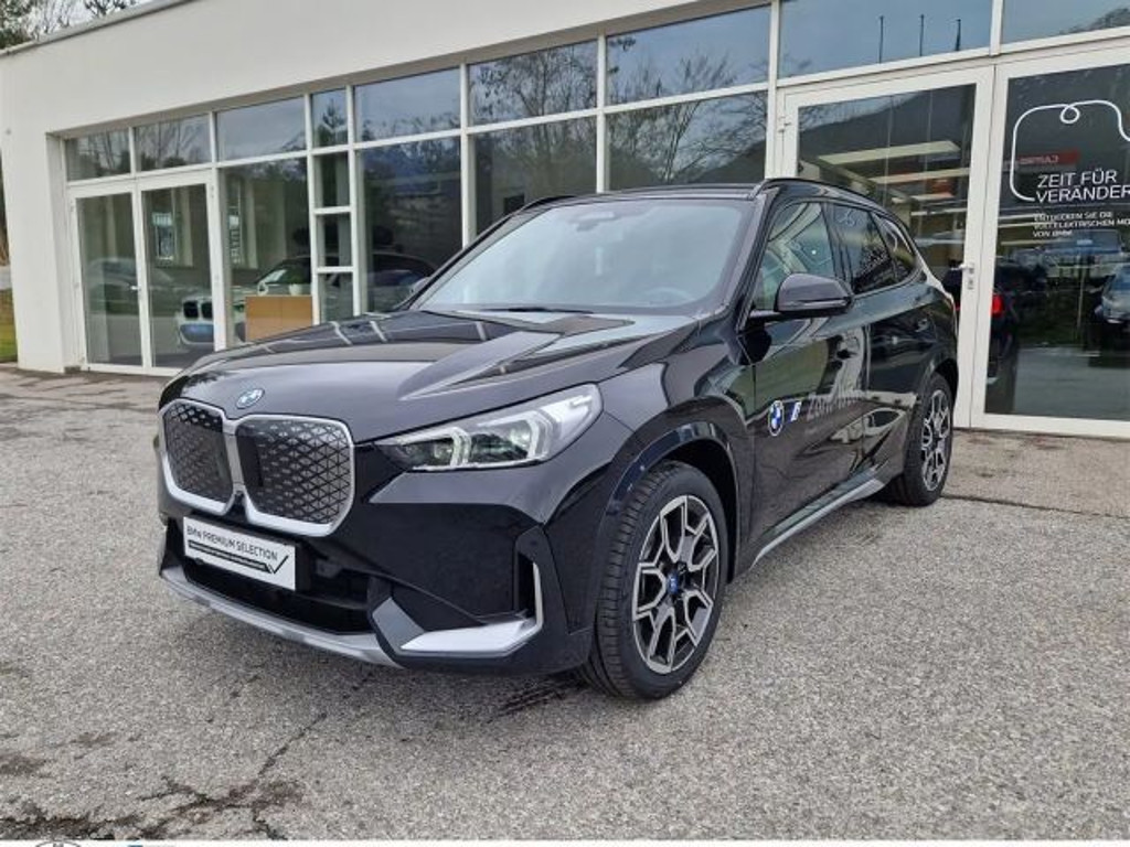 BMW iX1 xDrive30