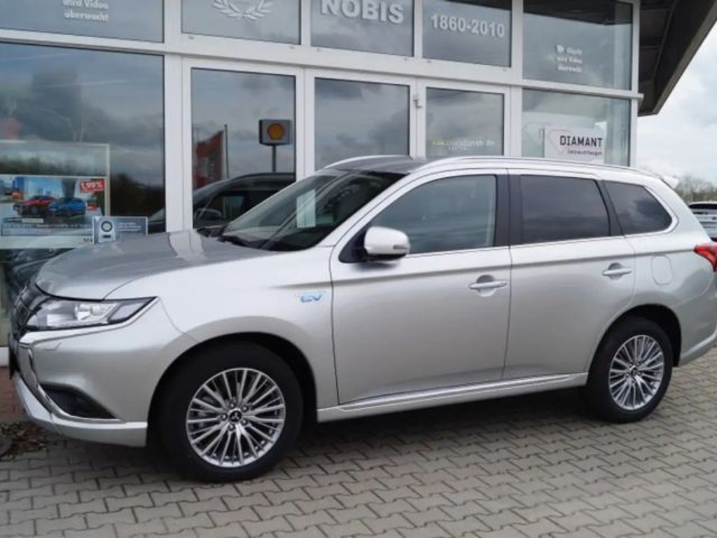Mitsubishi Outlander PHEV 4WD
