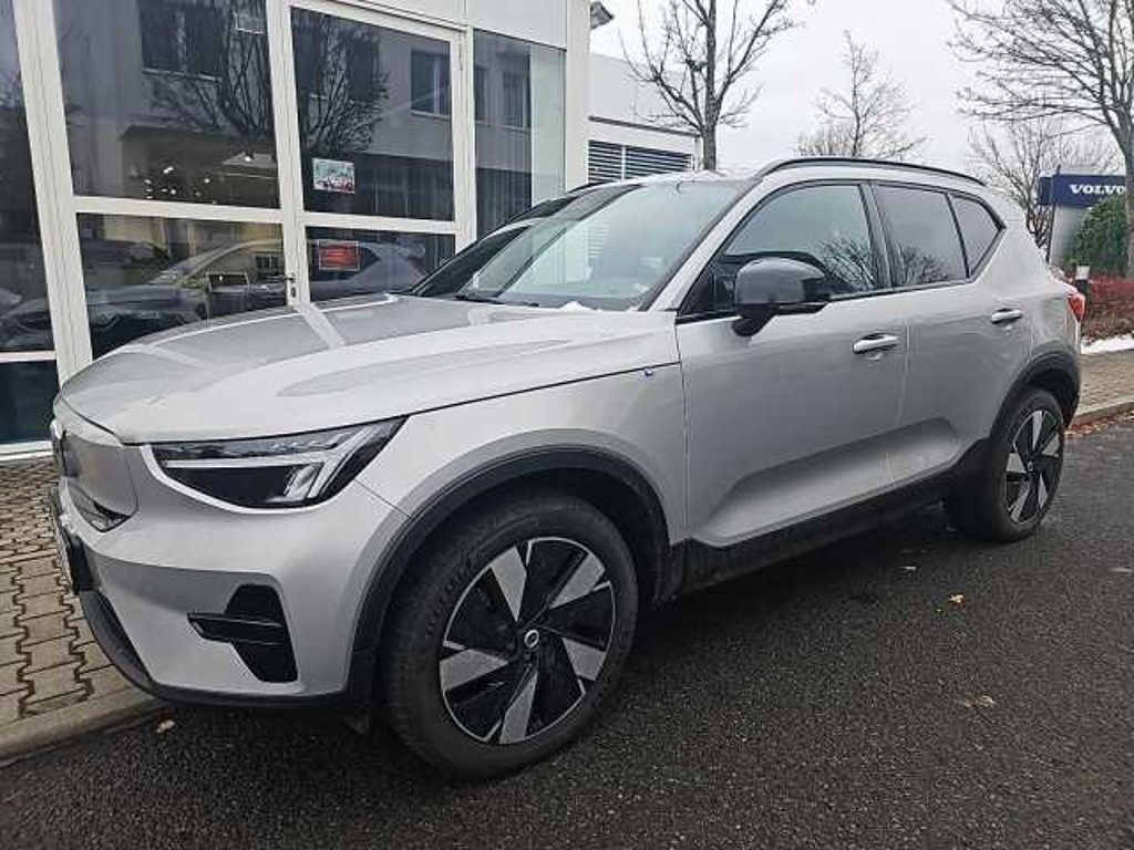 Volvo XC40 Plus