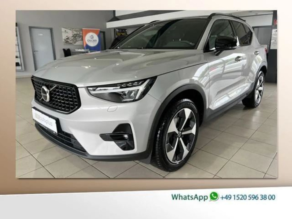 Volvo XC40 Plus Dark