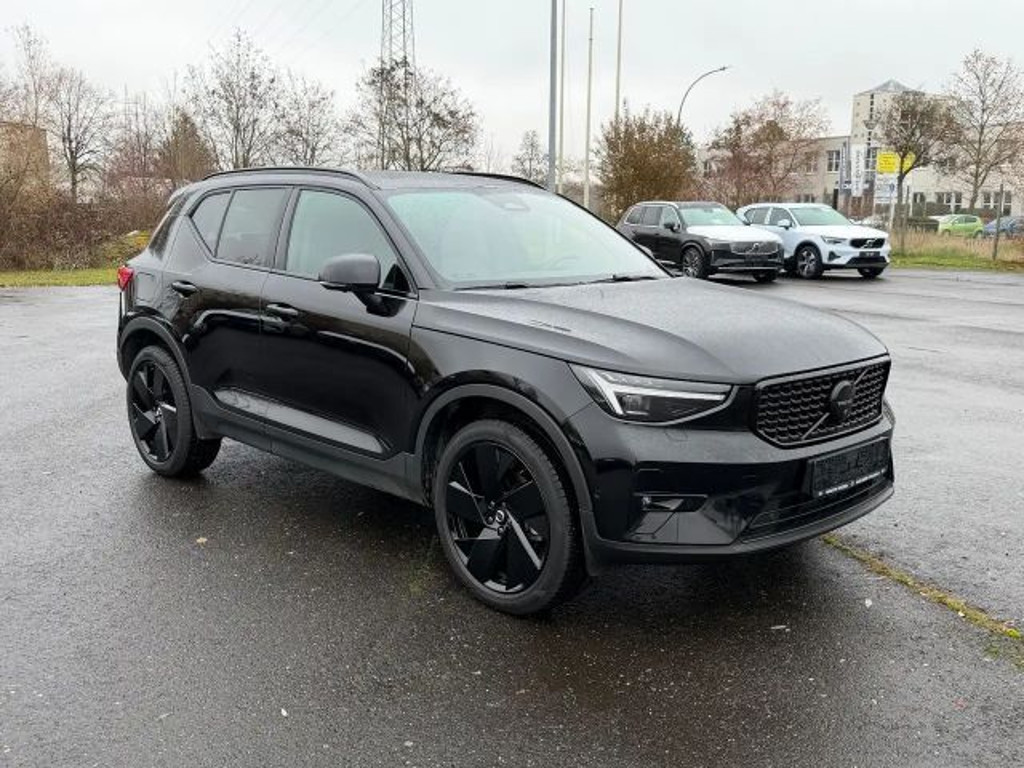 Volvo XC40 Plus