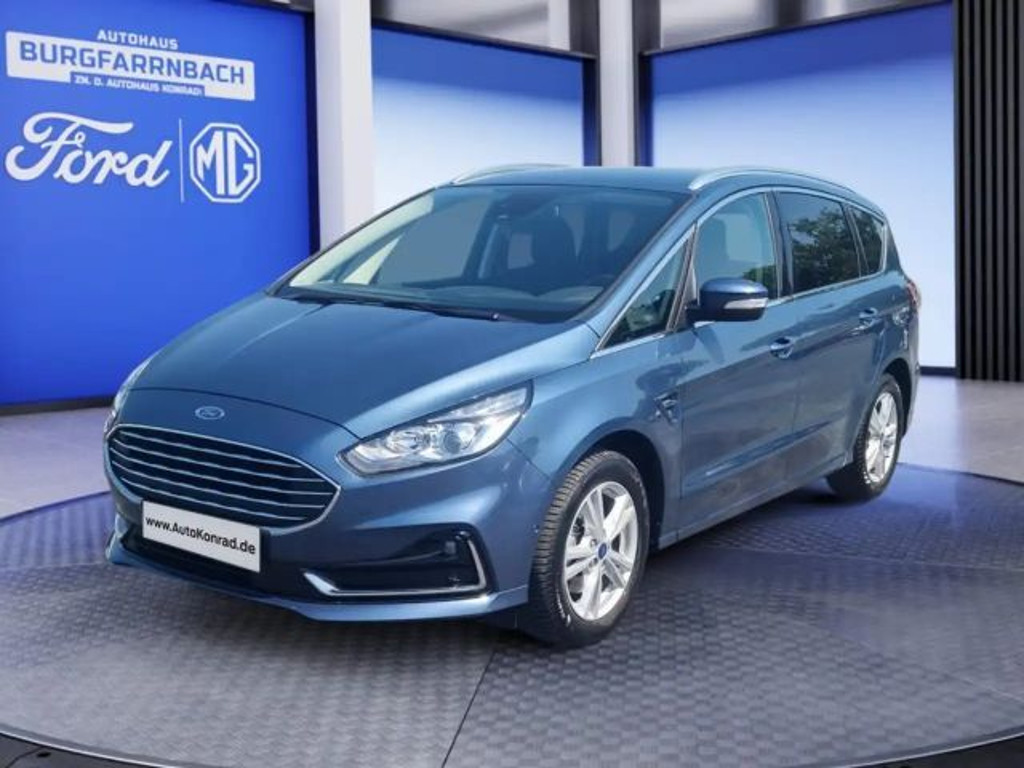 Ford S-Max Titanium