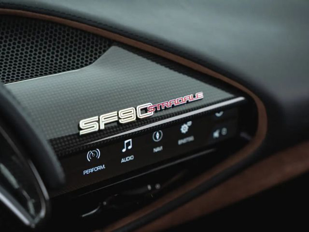Ferrari SF90