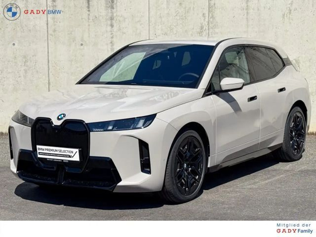 BMW iX xDrive45