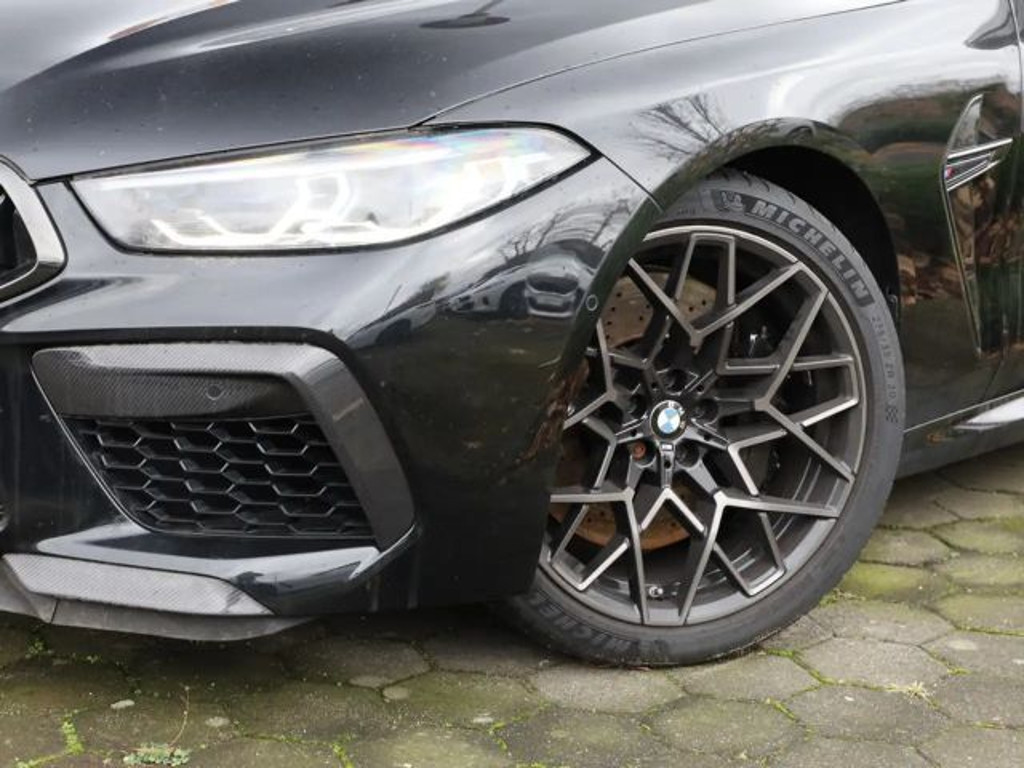 BMW M8