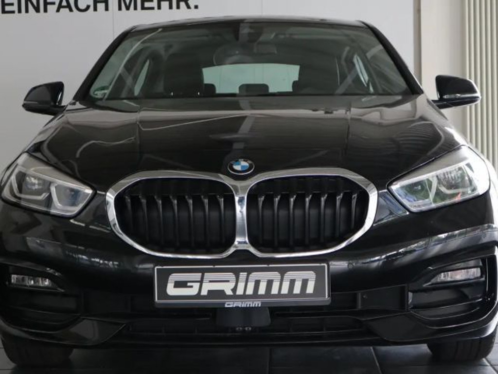 BMW 1 Serie 118 Sport Line Sedan 118i