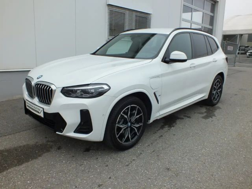 BMW X3 xDrive30e