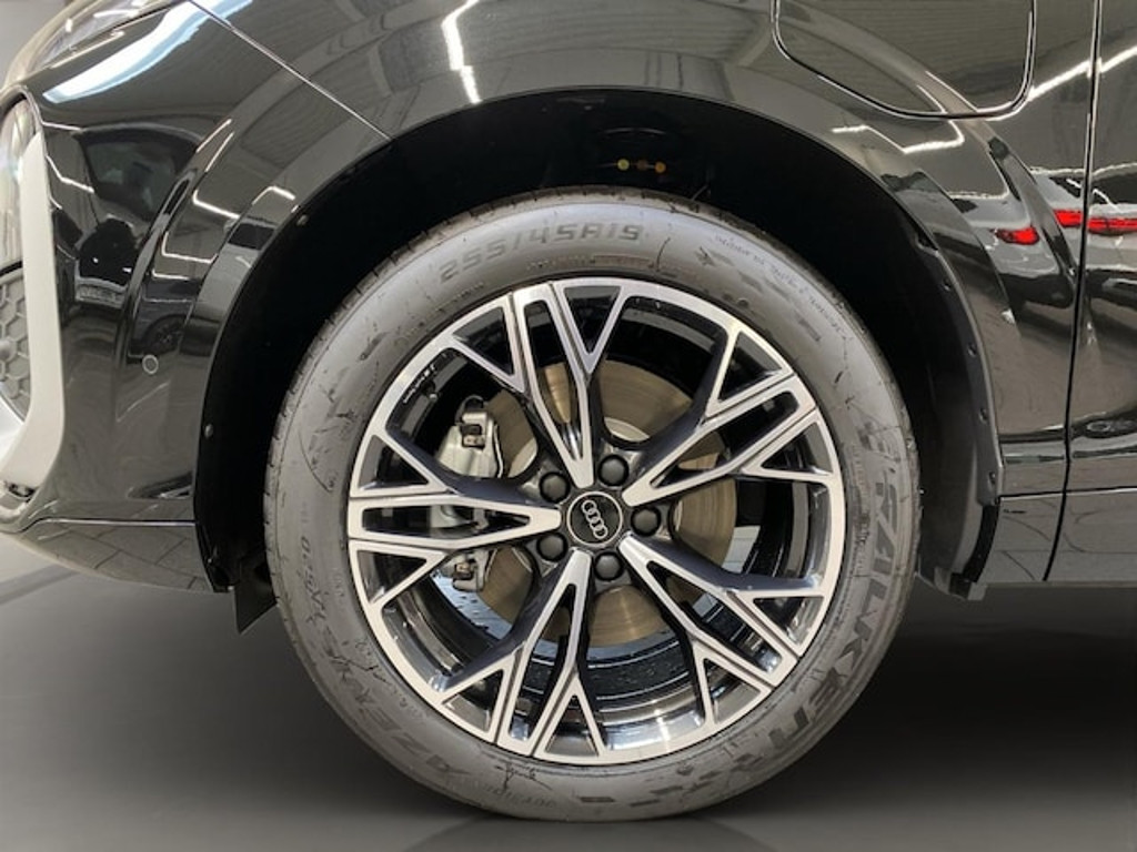 Audi Q3 S-Tronic Hybride