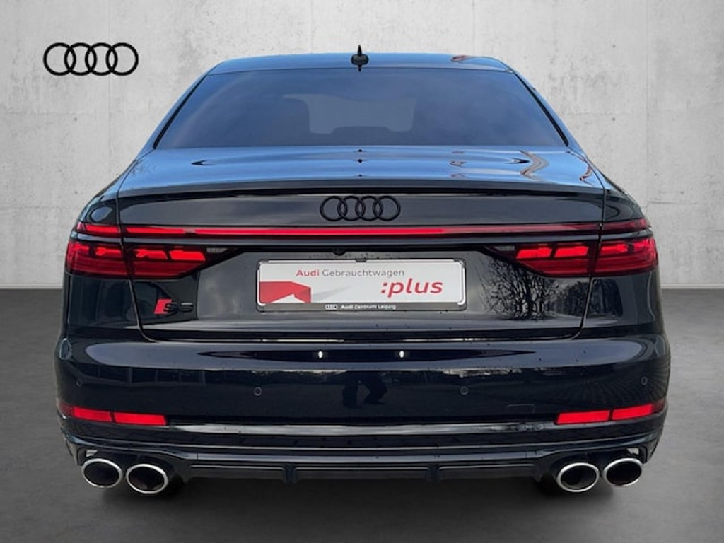 Audi S8 Quattro