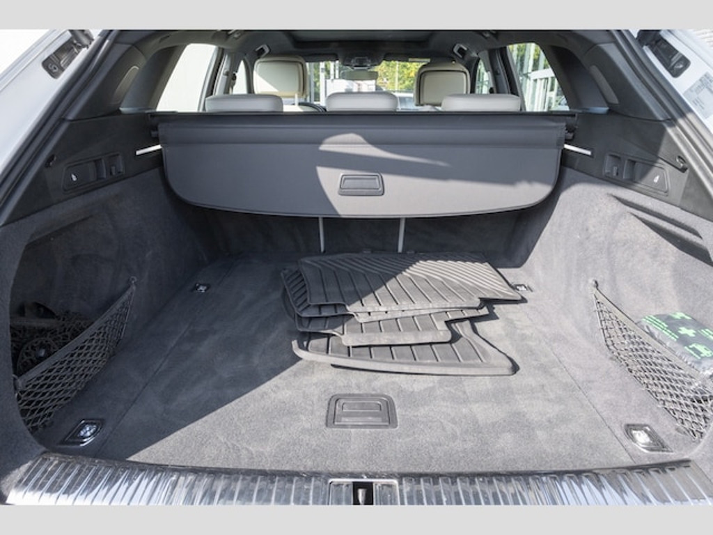 Audi Q8 e-tron Quattro 55