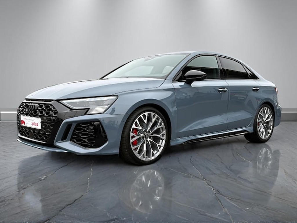 Audi RS3 Sedan Quattro S-Tronic