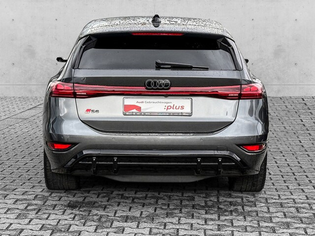 Audi A6 e-tron Avant Quattro