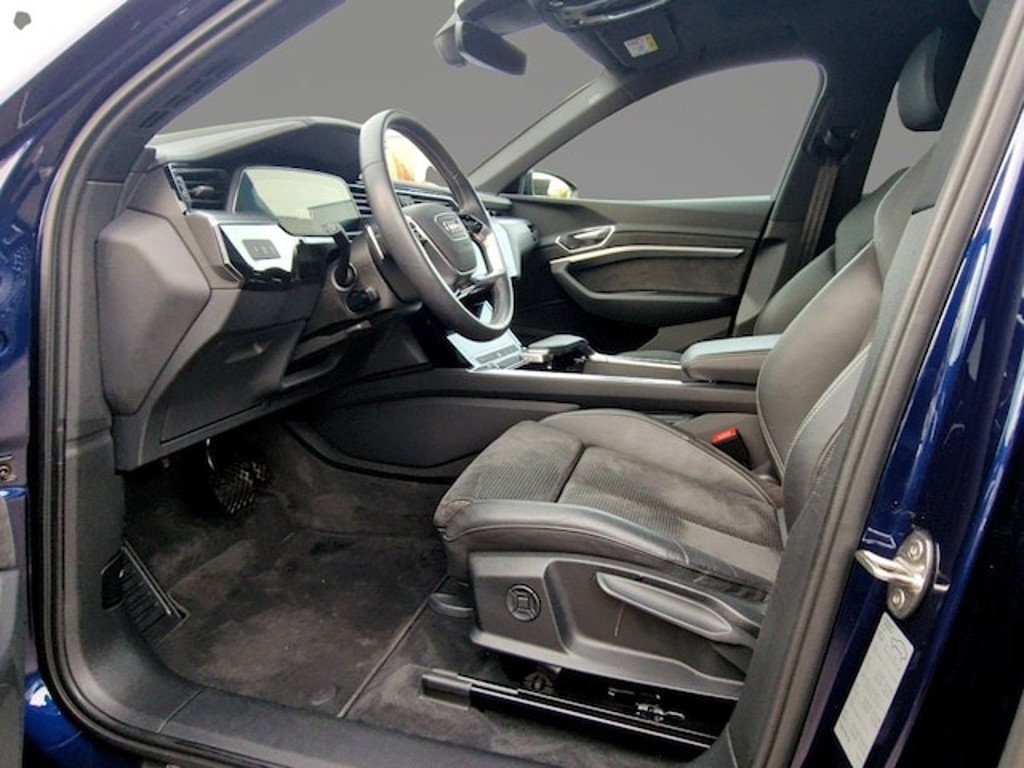 Audi e-tron Quattro 50
