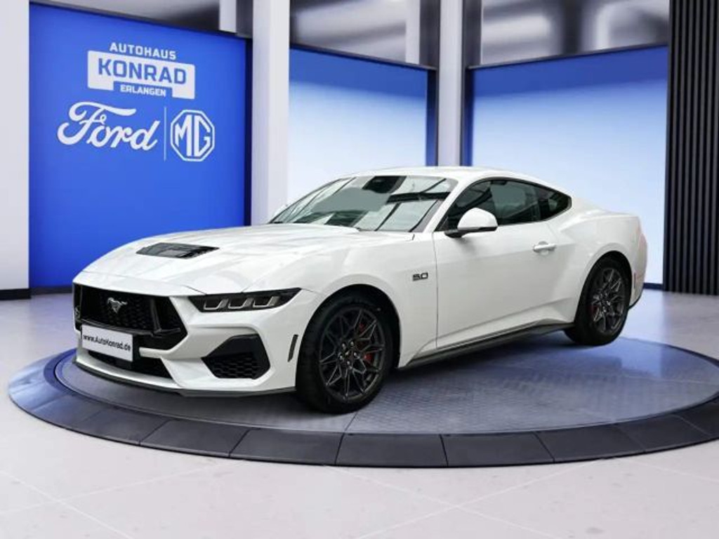 Ford Mustang Fastback GT 5.0 V8