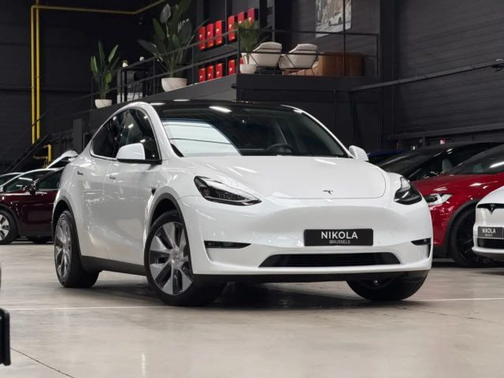 Tesla Model Y Long Range AWD