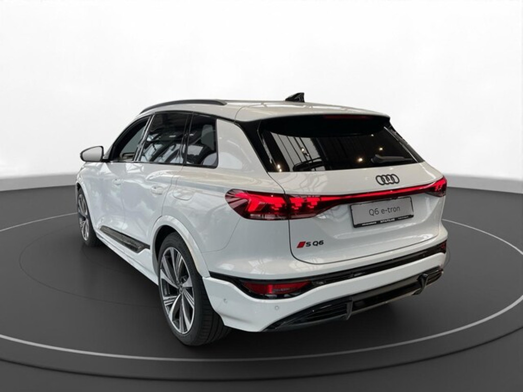Audi Q6 e-tron