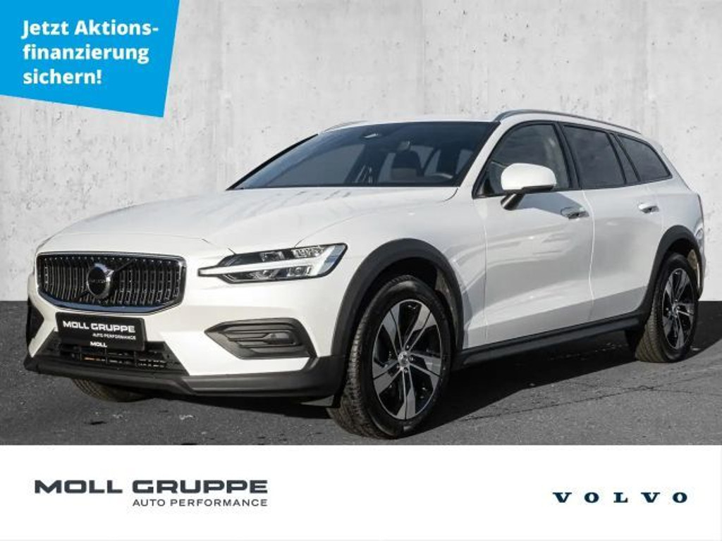 Volvo V60 Cross Country AWD Plus