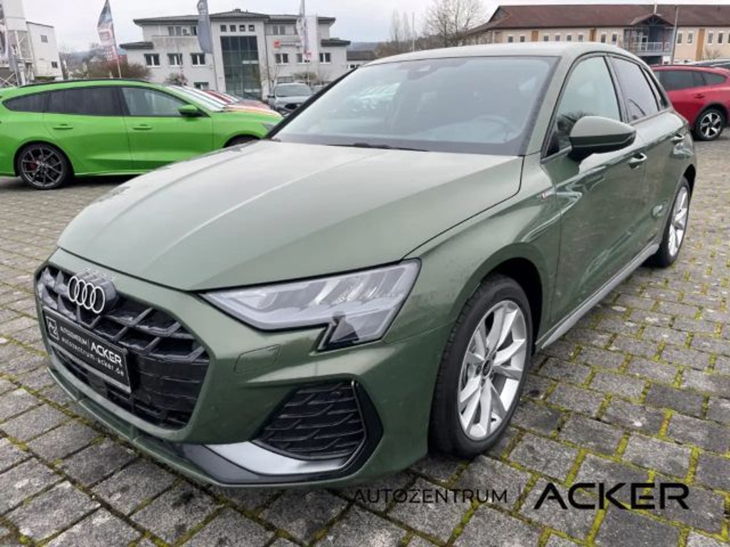 Audi A3 Sportback Sedan S-Line 1.5 TFSI