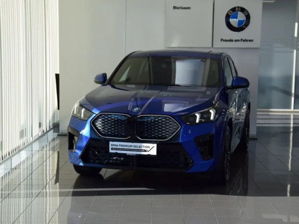 BMW iX2