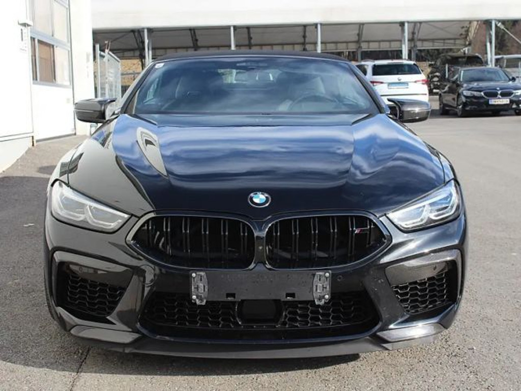BMW M8